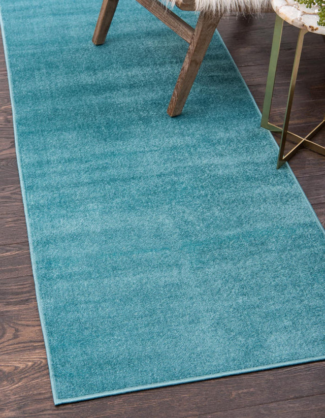 Turquoise 2' 9 x 9' 10 Williamsburg Runner Area Rug 100% Polypropylene With Cotton Backing Durable Easy Clean Stain Resistant Carpet for Sale at Rug Engine