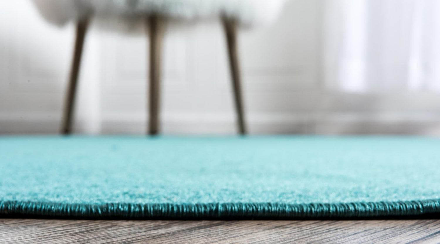 Turquoise 5' 1 x 5' 1 Williamsburg Round Area Rug 100% Polypropylene With Cotton Backing Durable Easy Clean Stain Resistant Carpet for Sale at Rug Engine