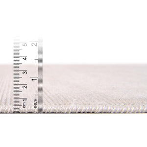 Beige 5' 1 x 8' Williamsburg Rectangle Rug