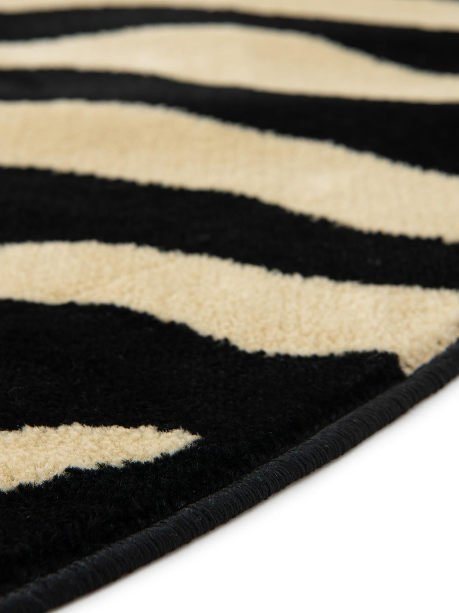 Black 5' 3 x 5' 3 Wildlife Round Area Rug Animal Print Safari Jungle Inspired Carpet for Unique Modern Interior Design for Sale at Rug Engine