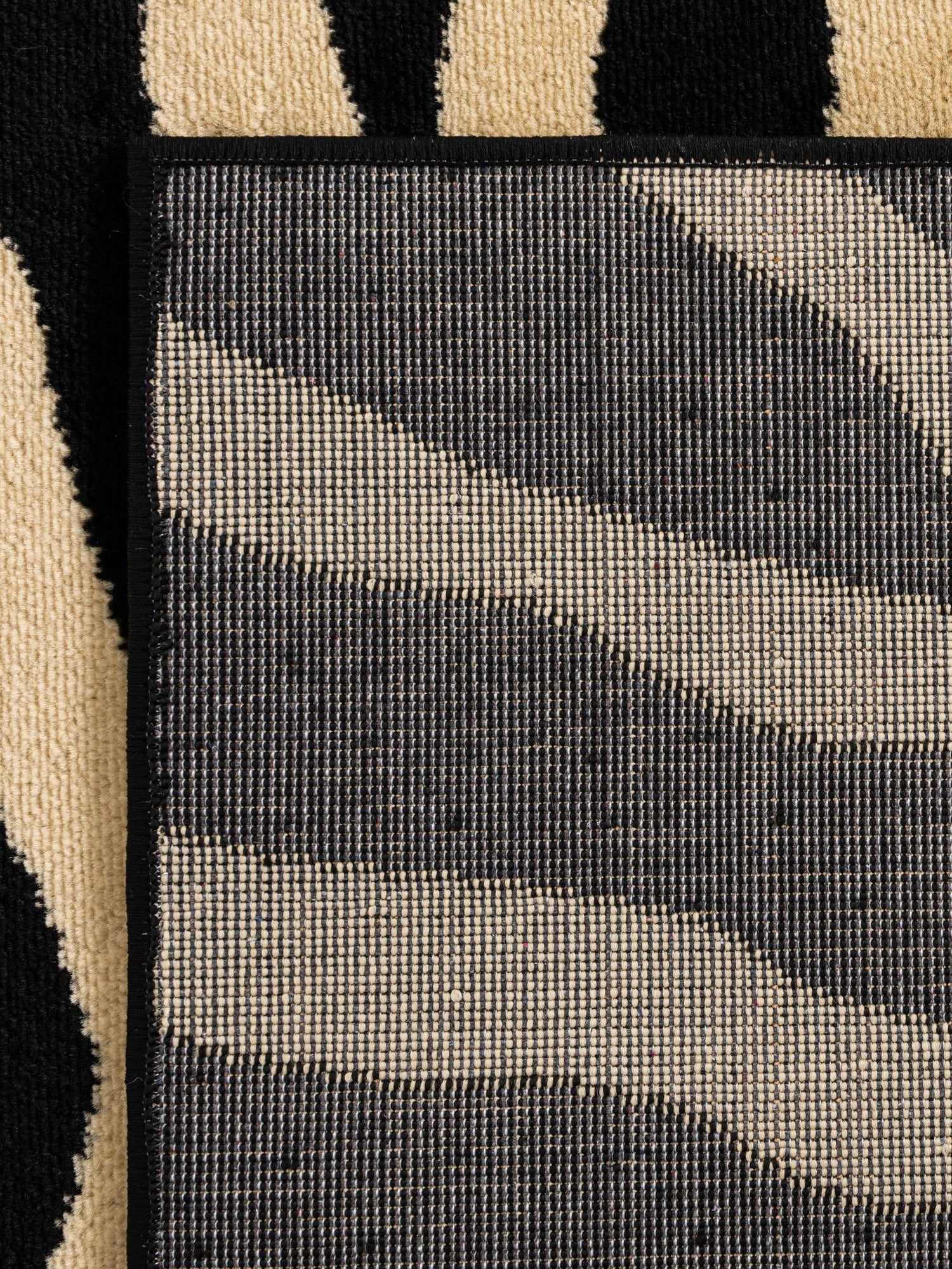 Black 4' 1 x 6' 1 Wildlife Rectangle Area Rug Animal Print Safari Jungle Inspired Carpet for Unique Modern Interior Design for Sale at Rug Engine