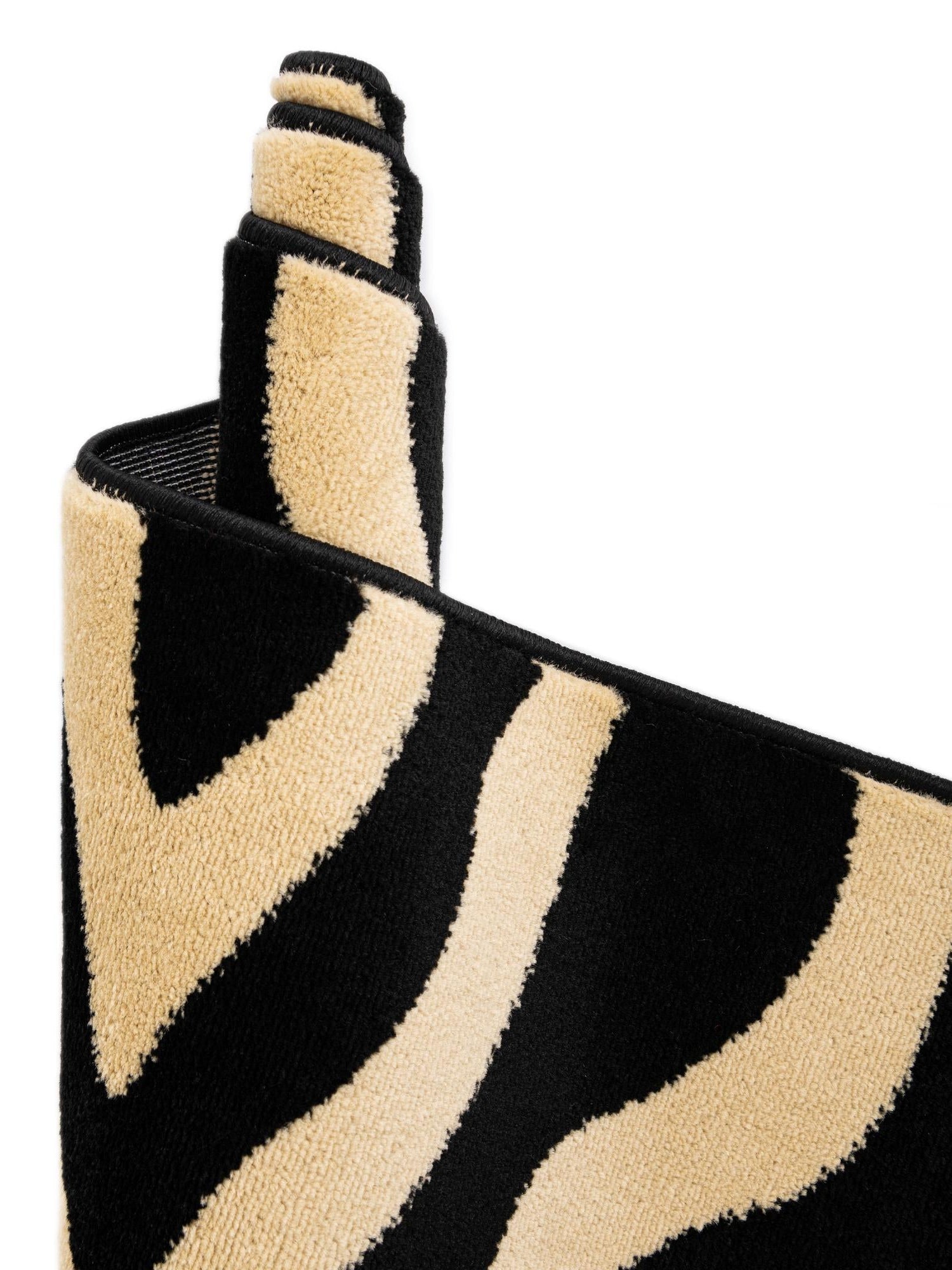 Black 4' 1 x 6' 1 Wildlife Rectangle Area Rug Animal Print Safari Jungle Inspired Carpet for Unique Modern Interior Design for Sale at Rug Engine