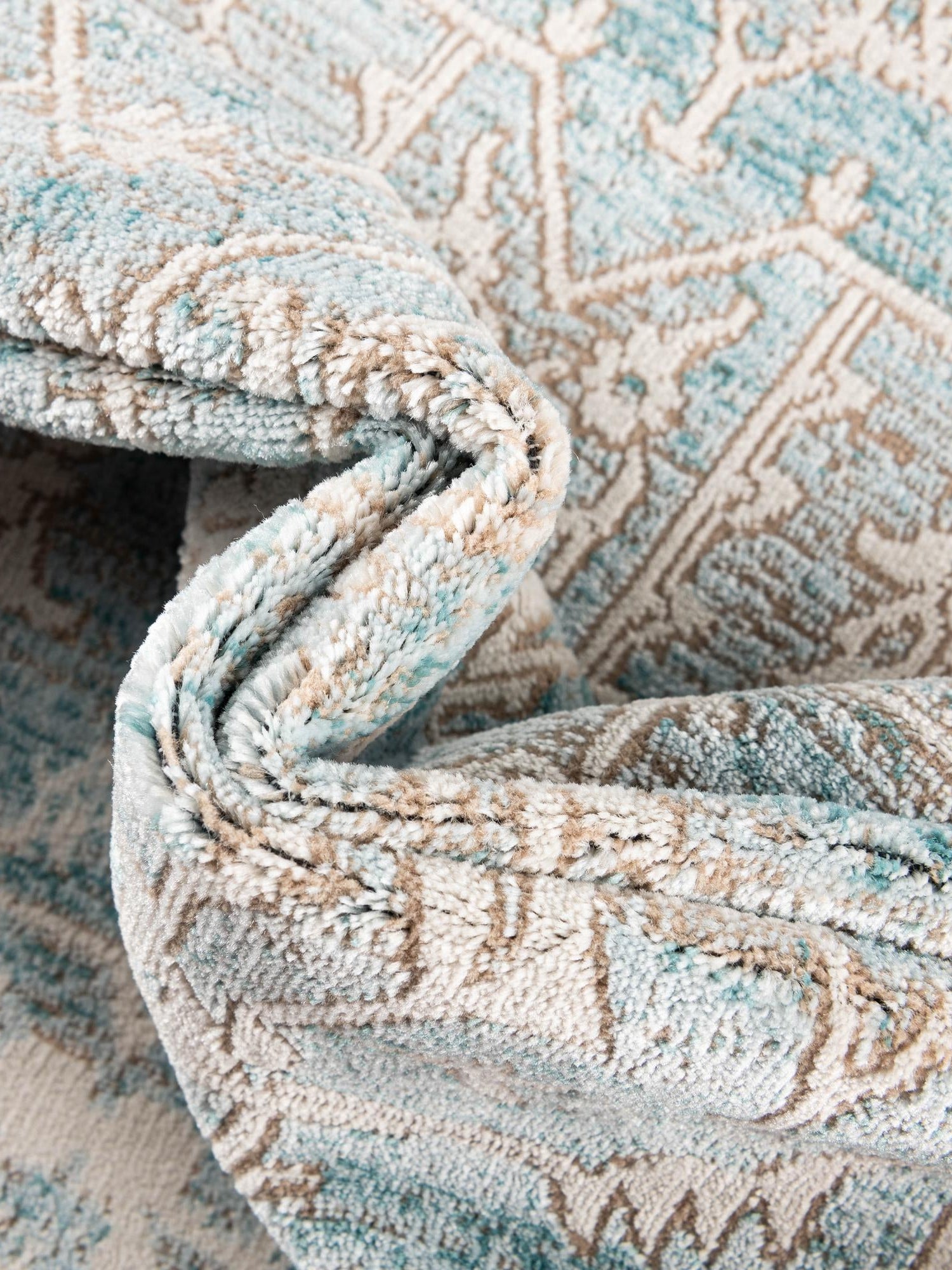 Light Blue 8' x 8' New Classical Round Area Rug 70% Polypropylene & 30% Polyester Traditional Vintage Distressed Carpet for Interior Design Home Decor for Sale at Rug Engine