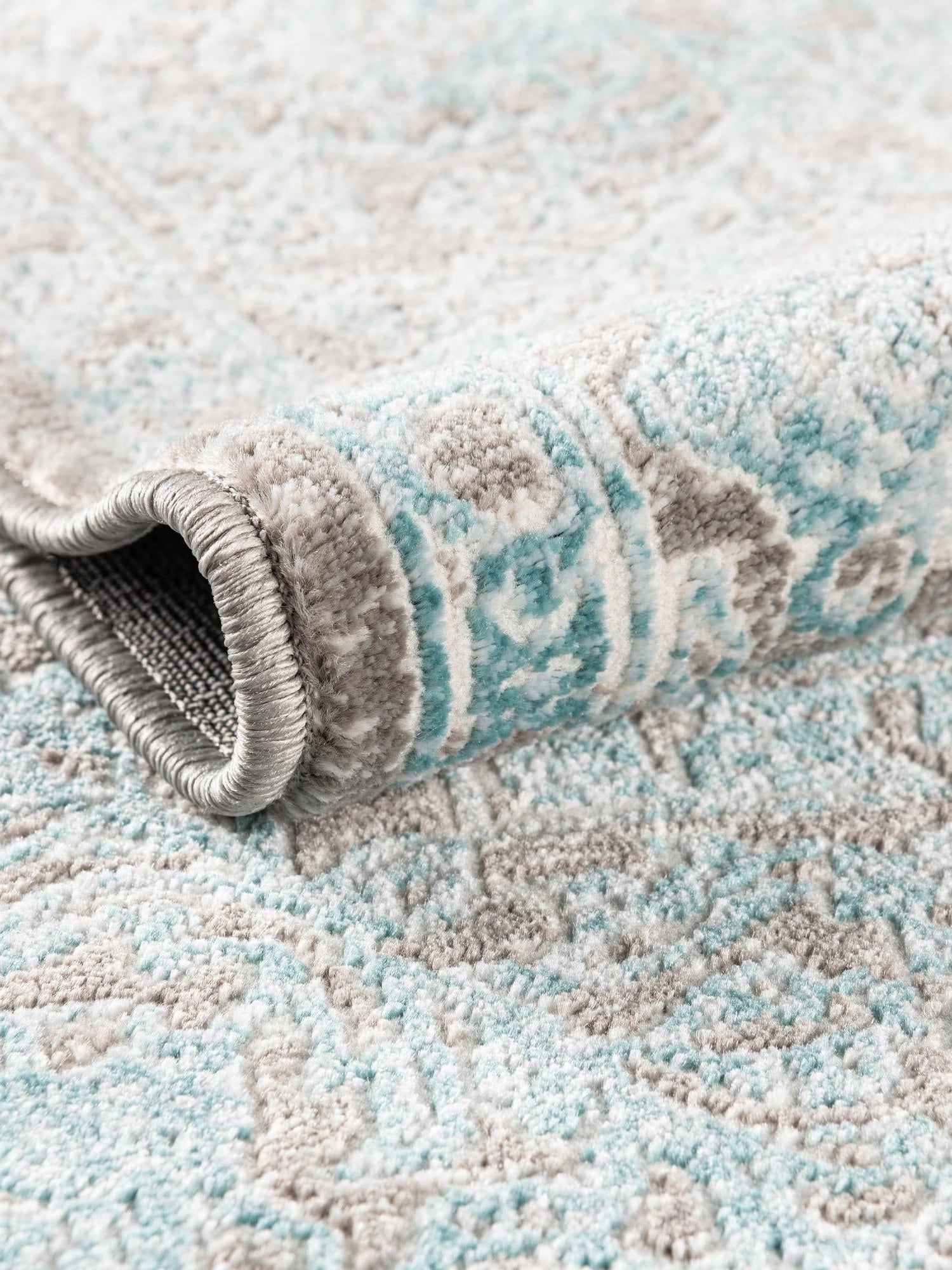 Light Blue 6' x 6' New Classical Round Area Rug 70% Polypropylene & 30% Polyester Traditional Vintage Distressed Carpet for Interior Design Home Decor for Sale at Rug Engine