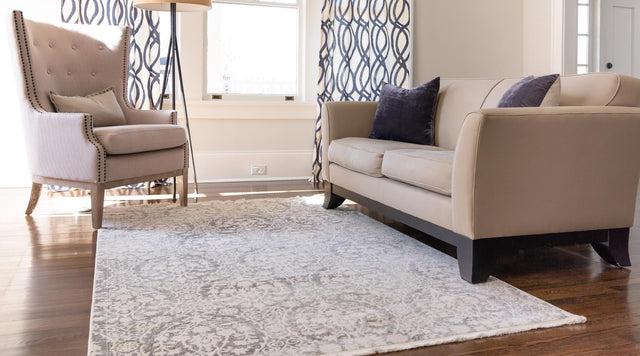 Light Gray 4' 1 x 6' 1 New Classical Rectangle Rug