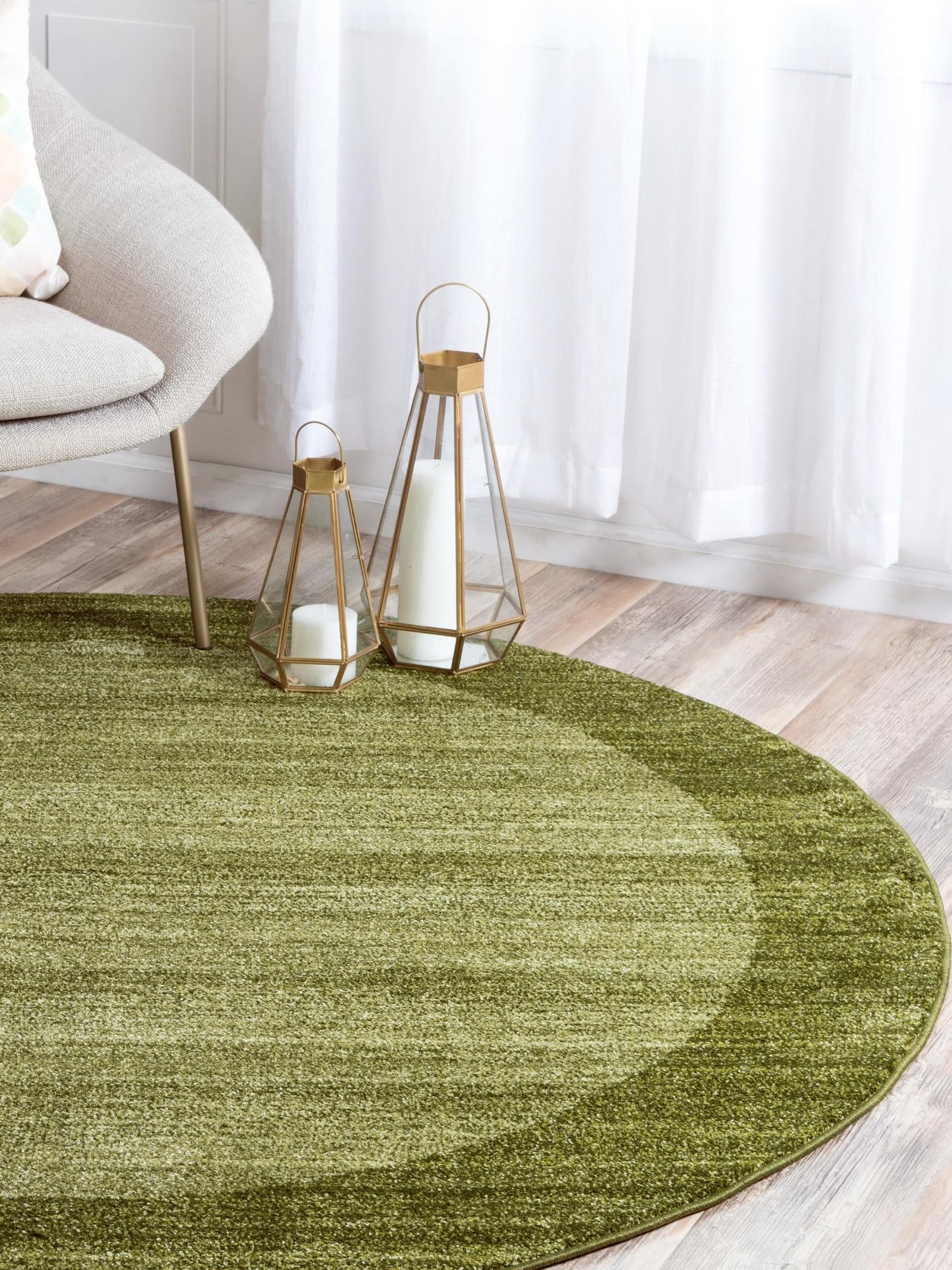 Light Green 6' 1 x 6' 1 Del Mar Round Area Rug 100% Polypropylene Easy Clean Stain Resistant Vivid Modern Carpet Mat for Home Decor Interior Designing for Sale at Rug Engine