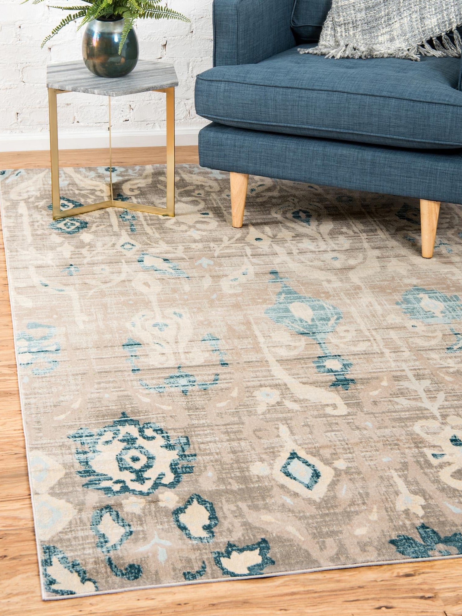 Dark Gray 4' 1 x 6' 1 Paris Rectangle Area Rug