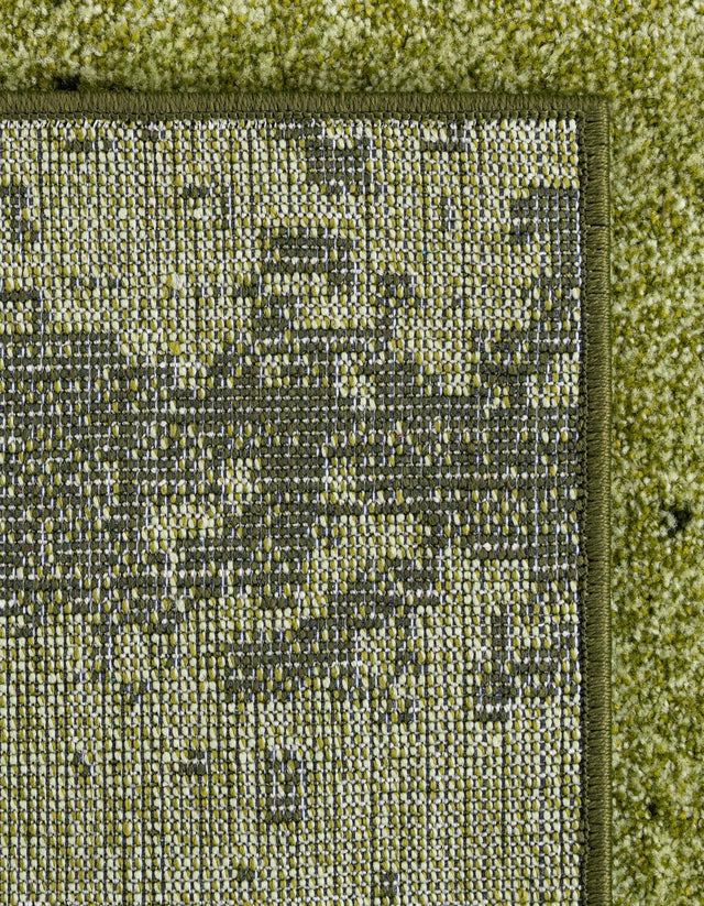 Green 2' 7 x 10' Del Mar Runner Area Rug 100% Polypropylene Easy Clean Stain Resistant Vivid Modern Carpet Mat for Home Decor Interior Designing for Sale at Rug Engine