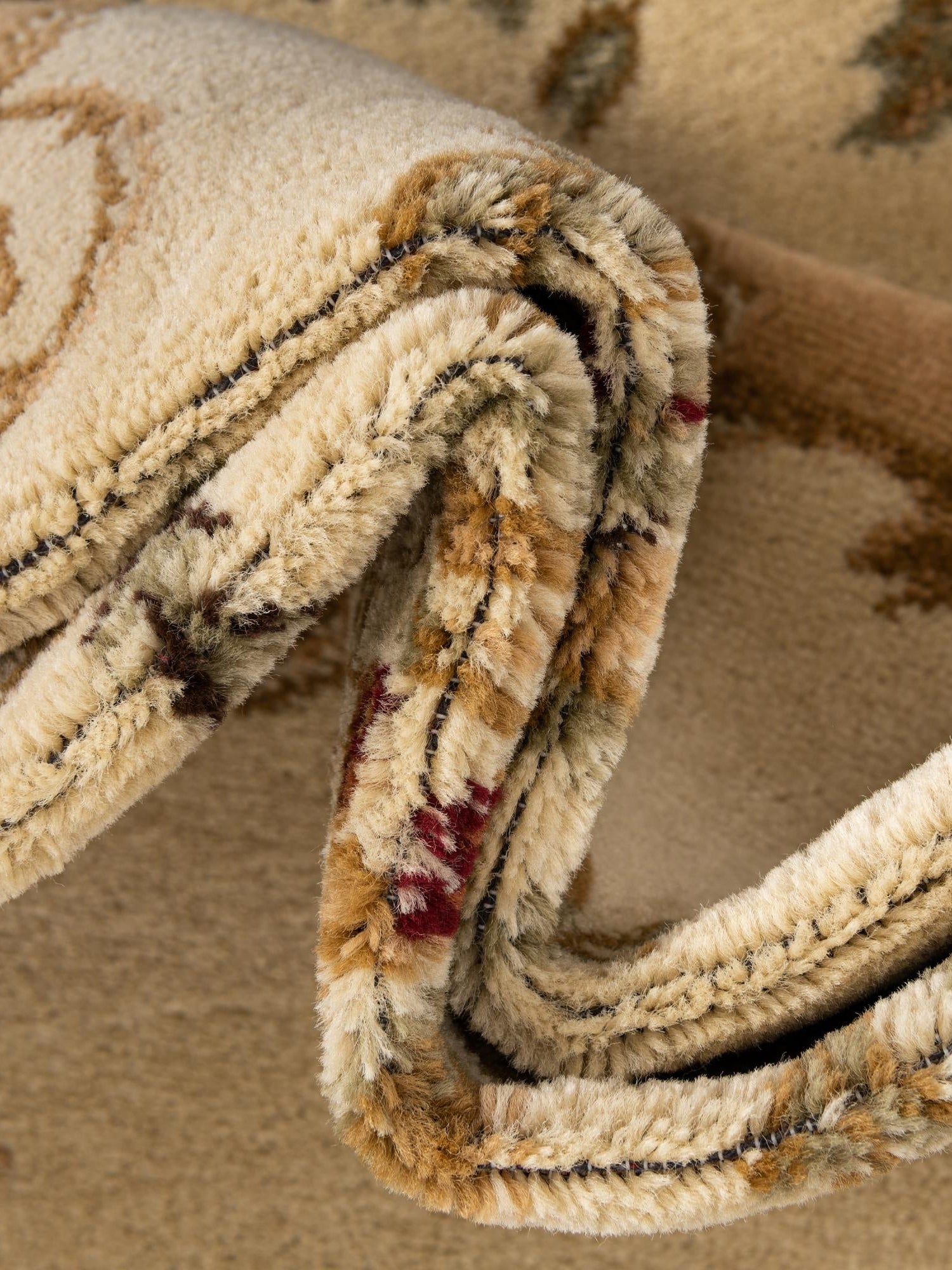 Cream 4' 1 x 4' 1 Versailles Square Area Rug