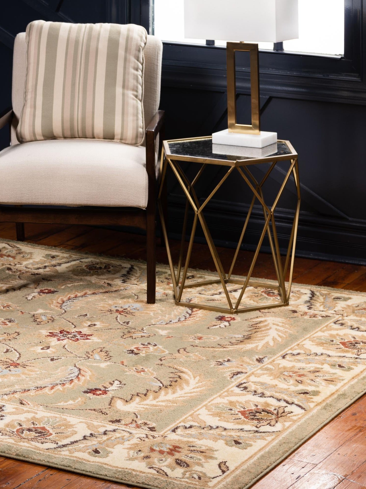 Green 4' 1 x 4' 1 Voyage Square Area Rug