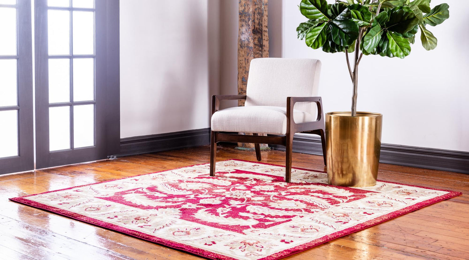 Red 4' 1 x 4' 1 Voyage Square Area Rug