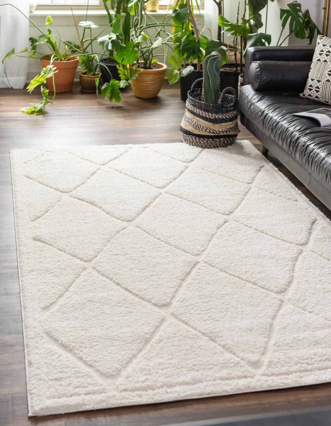 Ivory 2' x 3' 1 Trellis Shag Rectangle Area Rug Thick Soft Touch Fluffy & Plush Shaggy Pile Geometric Modern Unique Carpet for Home Interior Design for Sale at Rug Engine