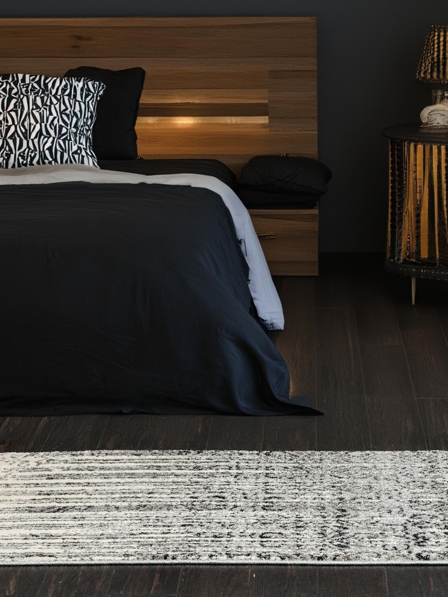 Gray 2' x 6' 1 Del Mar Runner Area Rug 100% Polypropylene Easy Clean Stain Resistant Vivid Modern Carpet Mat for Home Decor Interior Designing for Sale at Rug Engine