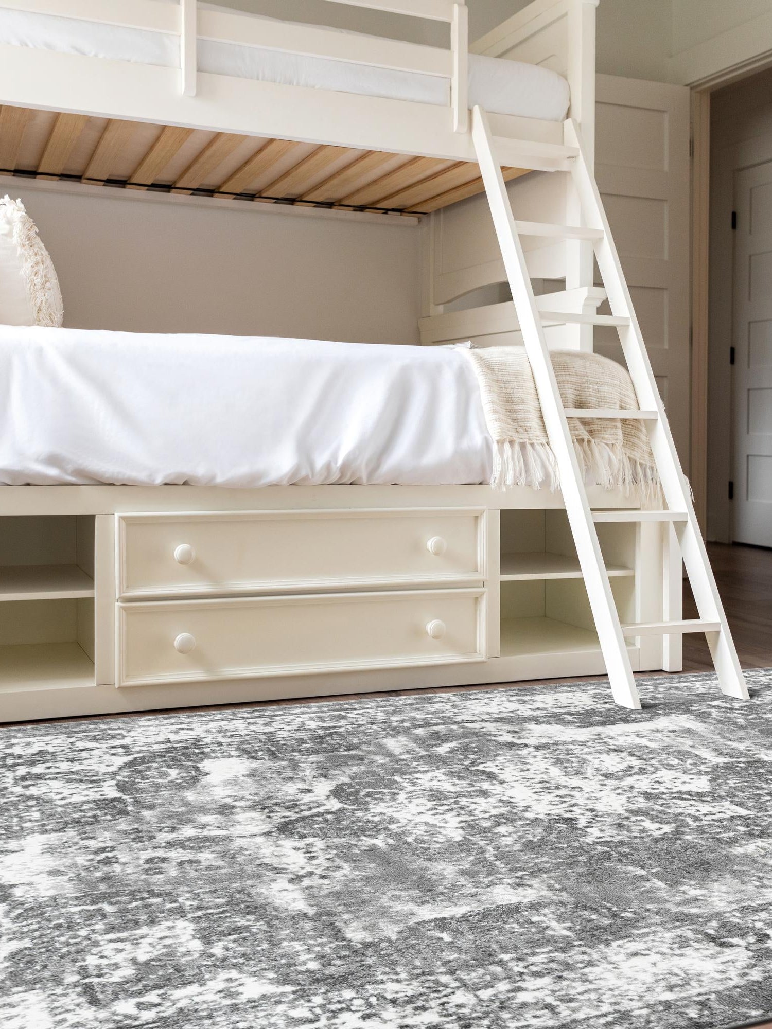 Gray 5' 3 x 8' Sofia Rectangle Area Rug Discounted Clearance Final Sale