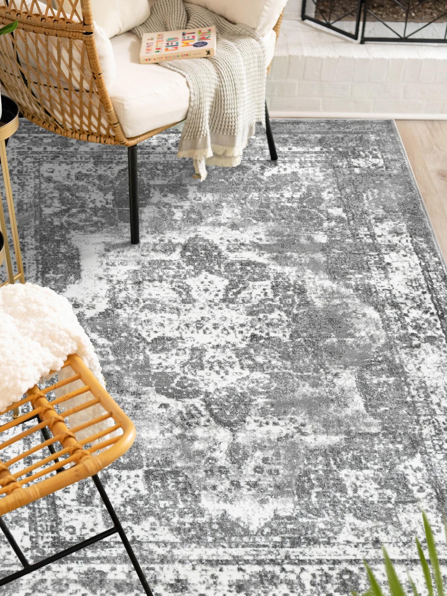 Gray 5' 3 x 8' Sofia Rectangle Area Rug Discounted Clearance Final Sale