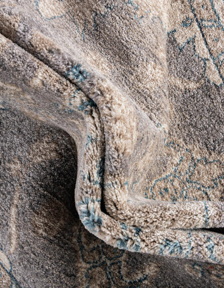 Gray 2' 7 x 10' Salzburg Runner Area Rug