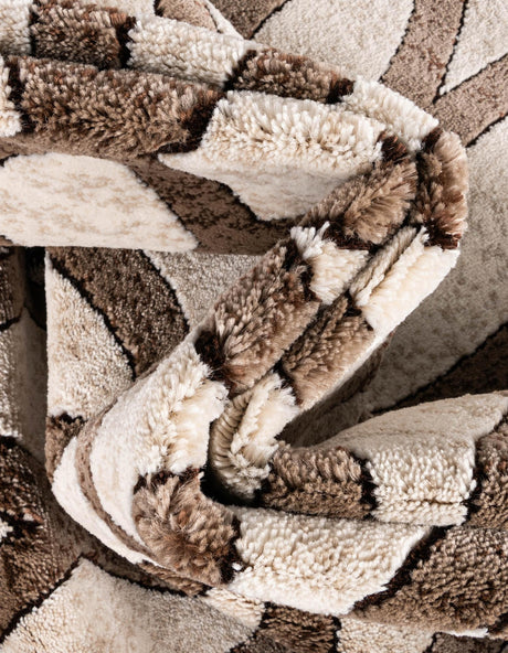 Brown 5' 1 x 5' 1 Rushmore Round Area Rug 55% Polypropylene & 45% Polyester Durable Quality Carpet for Indoor Home Decorating for Sale at Rug Engine