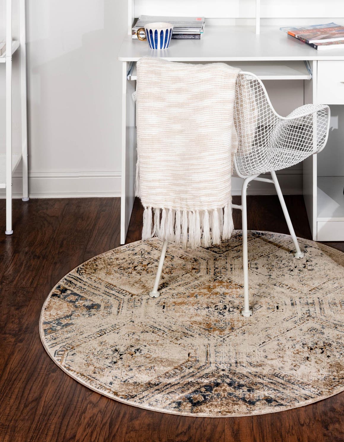 Blue Beige 7' 10 x 7' 10 Chateau Round Area Rug 85% Polypropylene & 15% Chenille With Cotton Backing Traditional Vintage Distressed Carpet for Classical Interior Design Decorating for Sale at Rug Engine