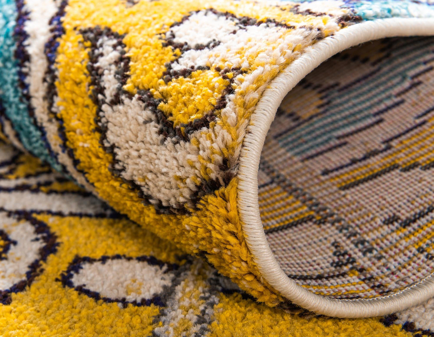 Gold 8' x 8' Estrella Round Area Rug 100% Polypropylene Non-Shedding Stain Resistant Carpet Colorful Modern Abstract Design Easy Clean for Home Decor for Sale at Rug Engine