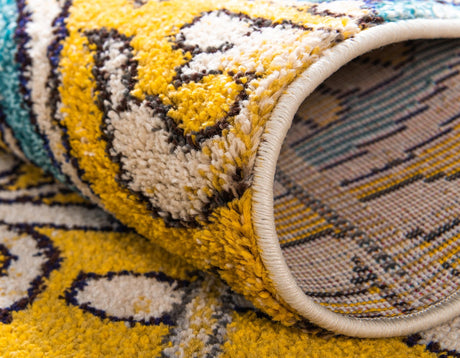 Gold 8' x 8' Estrella Round Area Rug 100% Polypropylene Non-Shedding Stain Resistant Carpet Colorful Modern Abstract Design Easy Clean for Home Decor for Sale at Rug Engine