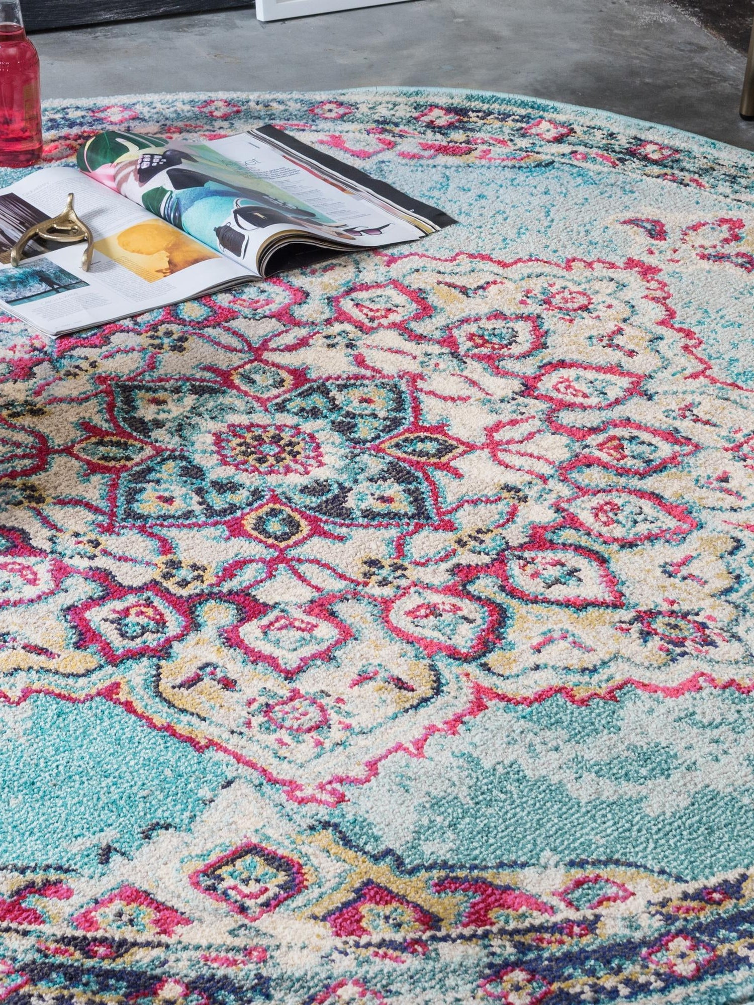 Light Blue 8' x 8' Medici Round Area Rug 100% Polypropylene Traditional Vintage Classic Carpet for Home Interior Design Decor for Sale at Rug Engine