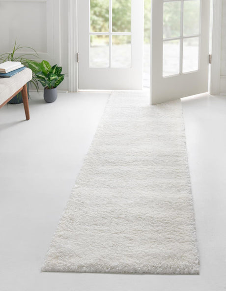 Snow White 2' 2 x 7' Solo Runner Rug