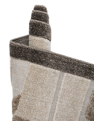 Beige 2' x 8' Outdoor Modern Runner Rug