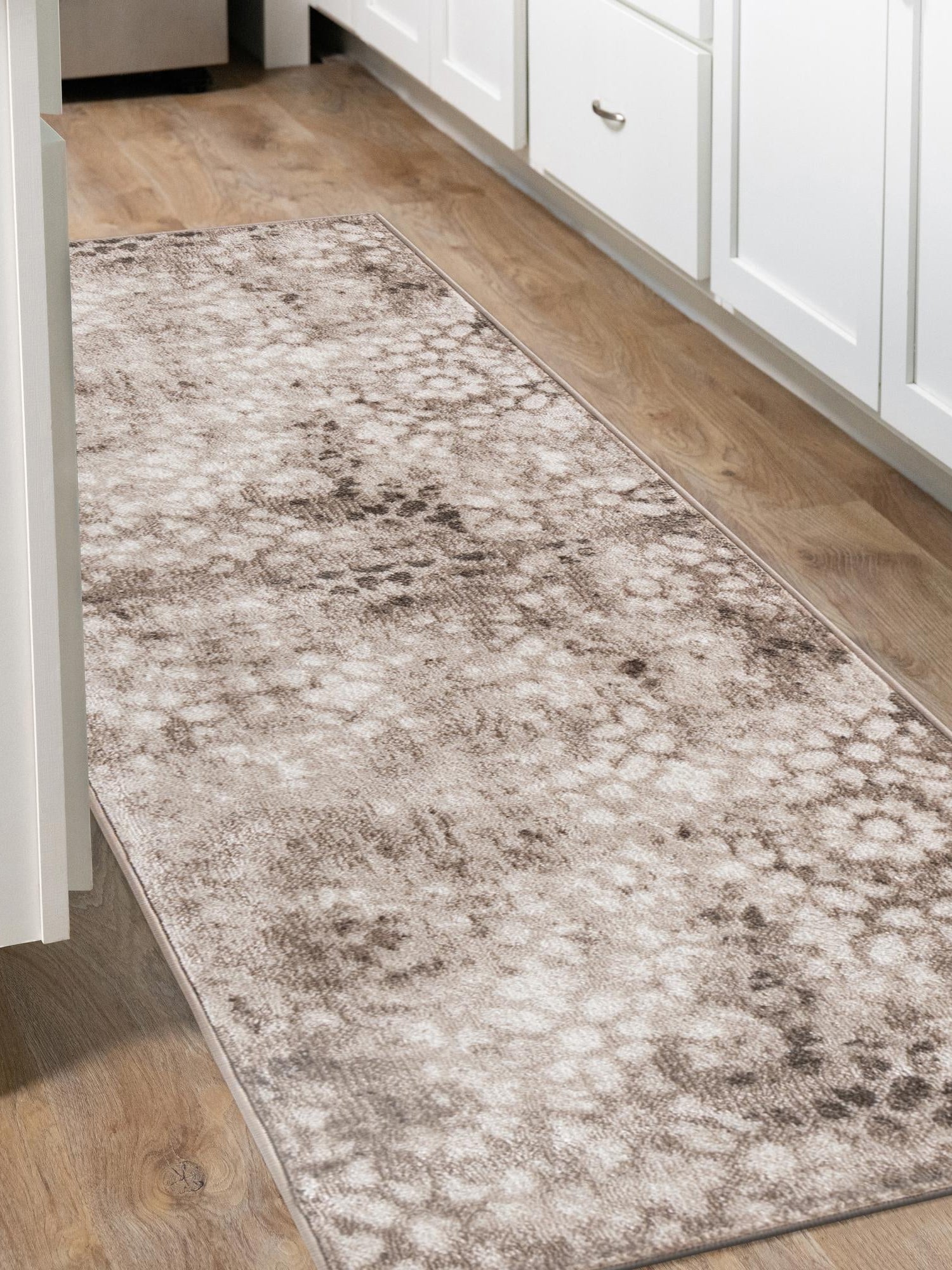 Brown 2' x 13' 1 Sofia Runner Area Rug Durable Easy Clean Stain Resistant Unique Carpet for Affordable Interior Home Design for Sale at Rug Engine