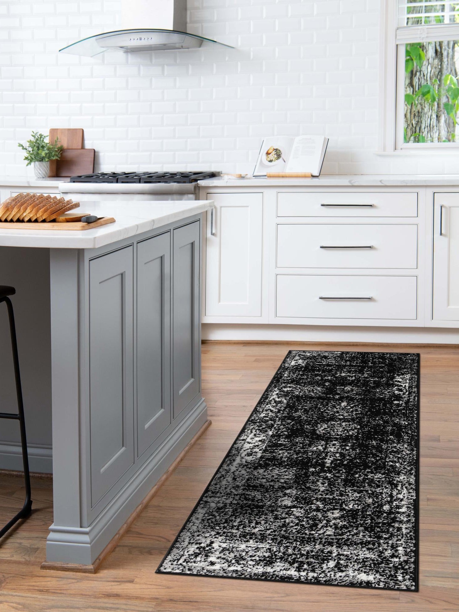 Black 2' x 4' 1 Sofia Runner Area Rug Durable Easy Clean Stain Resistant Unique Carpet for Affordable Interior Home Design for Sale at Rug Engine