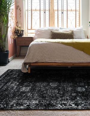 Black 4' 1 x 6' 1 Sofia Rectangle Rug