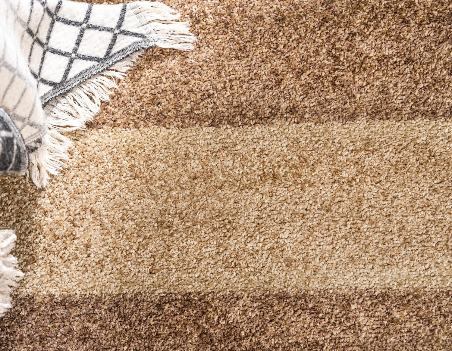 Beige 8' x 8' Autumn Round Area Rug 100% Polypropylene Durable Jute Backing Living Dining Room Bedroom Office Modern Decor Carpet for Sale at Rug Engine