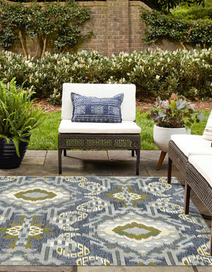 Blue 6' 1 x 6' 1 Outdoor Modern Square Rug