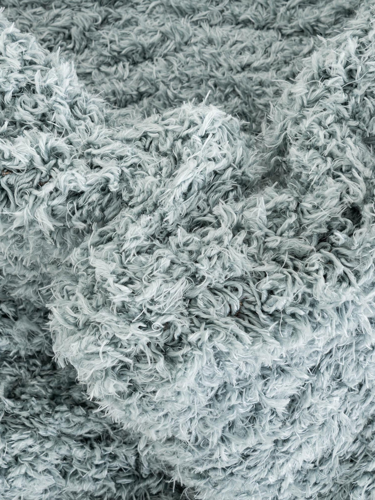 Niagara 5' 1 x 8' Marilyn Monroe Opulence Shag Rectangle Area Rug Thick Soft Touch Fluffy & Plush Shaggy Pile 100% Polyester Carpet for Living, Dining, Bedroom, Office for Sale at Rug Engine