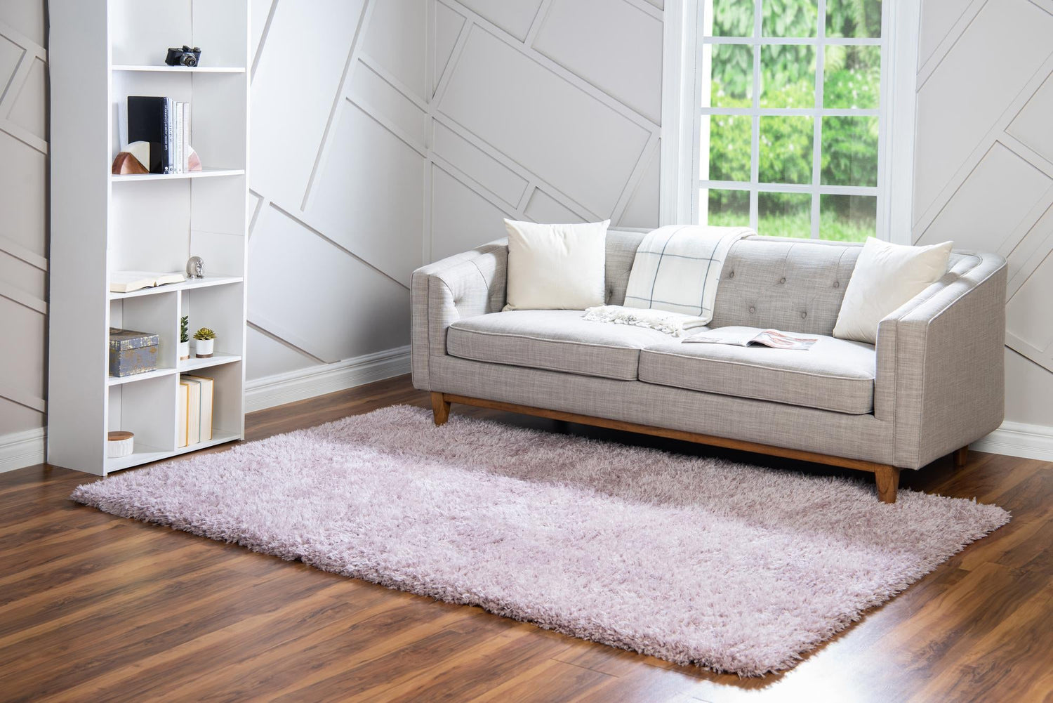 Lorelei 5' 1 x 8' Marilyn Monroe Opulence Shag Rectangle Area Rug Thick Soft Touch Fluffy & Plush Shaggy Pile 100% Polyester Carpet for Living, Dining, Bedroom, Office for Sale at Rug Engine