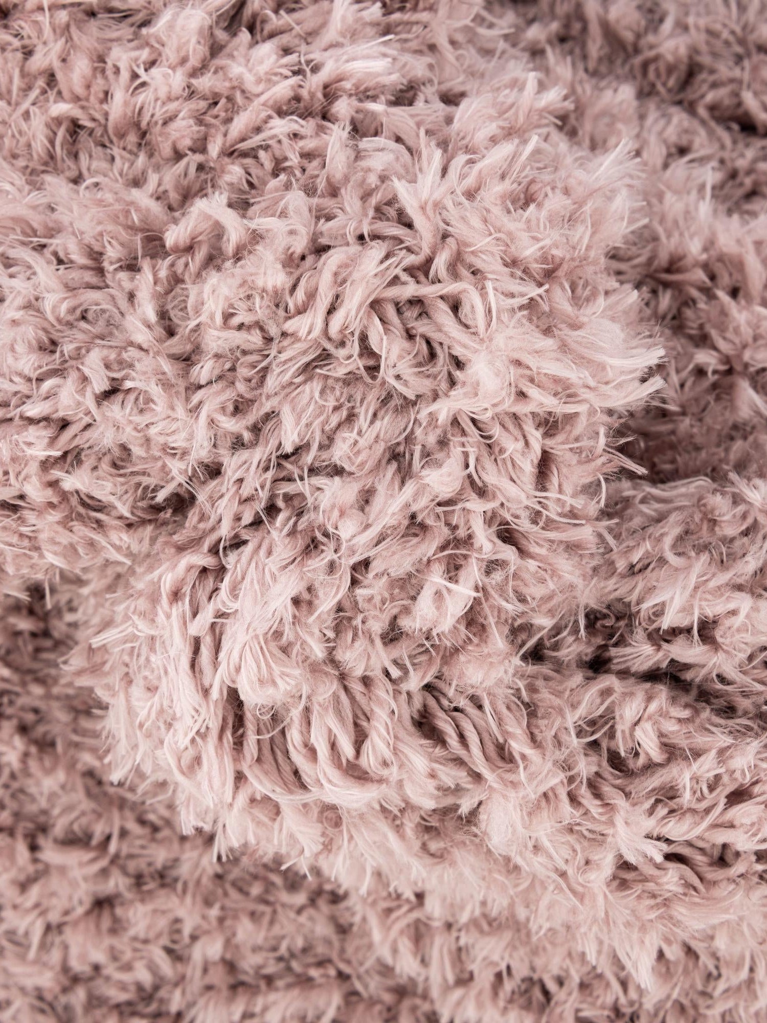 Lorelei 5' 1 x 8' Marilyn Monroe Opulence Shag Rectangle Area Rug Thick Soft Touch Fluffy & Plush Shaggy Pile 100% Polyester Carpet for Living, Dining, Bedroom, Office for Sale at Rug Engine