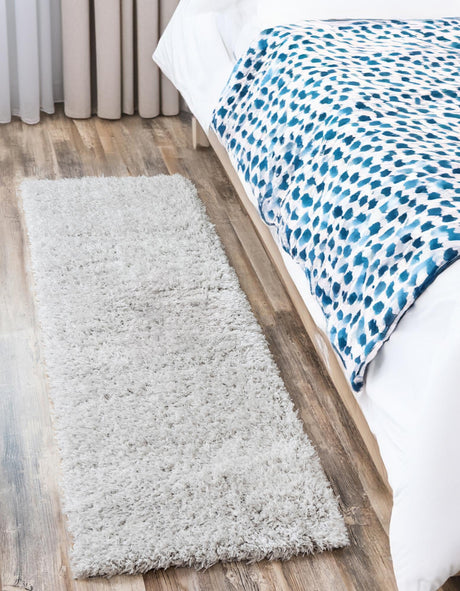 Silver Screen 2' x 10' Marilyn Monroe Opulence Shag Runner Area Rug Thick Soft Touch Fluffy & Plush Shaggy Pile 100% Polyester Carpet for Living, Dining, Bedroom, Office for Sale at Rug Engine