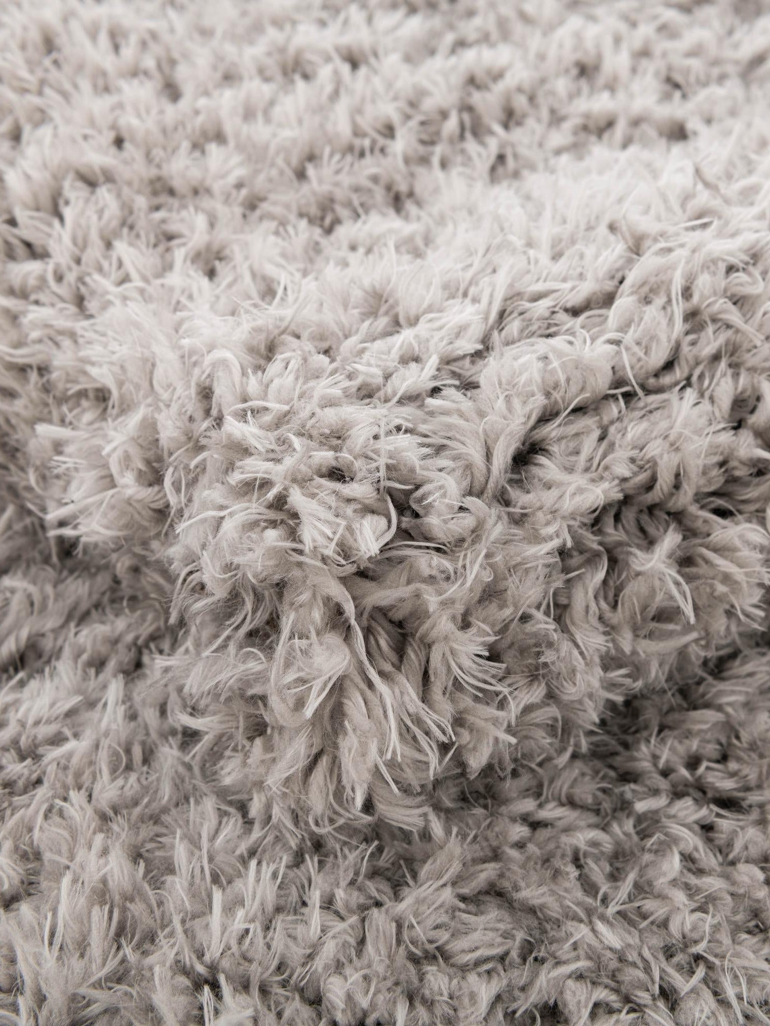 Silver Screen 5' 1 x 8' Marilyn Monroe Opulence Shag Rectangle Area Rug Thick Soft Touch Fluffy & Plush Shaggy Pile 100% Polyester Carpet for Living, Dining, Bedroom, Office for Sale at Rug Engine