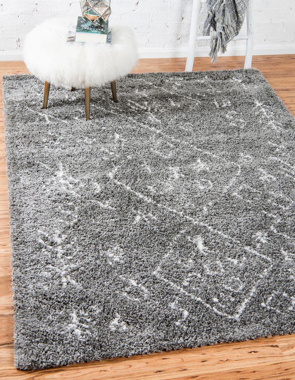 Gray 5' 1 x 8' Rabat Shag Rectangle Area Rug Thick Soft Touch Fluffy & Plush Shaggy Pile Durable Geometric Carpet for Luxury Interior Design for Sale at Rug Engine