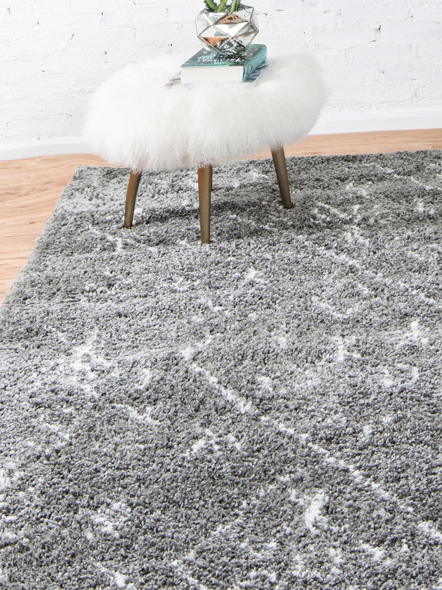 Gray 5' 1 x 8' Rabat Shag Rectangle Area Rug Thick Soft Touch Fluffy & Plush Shaggy Pile Durable Geometric Carpet for Luxury Interior Design for Sale at Rug Engine