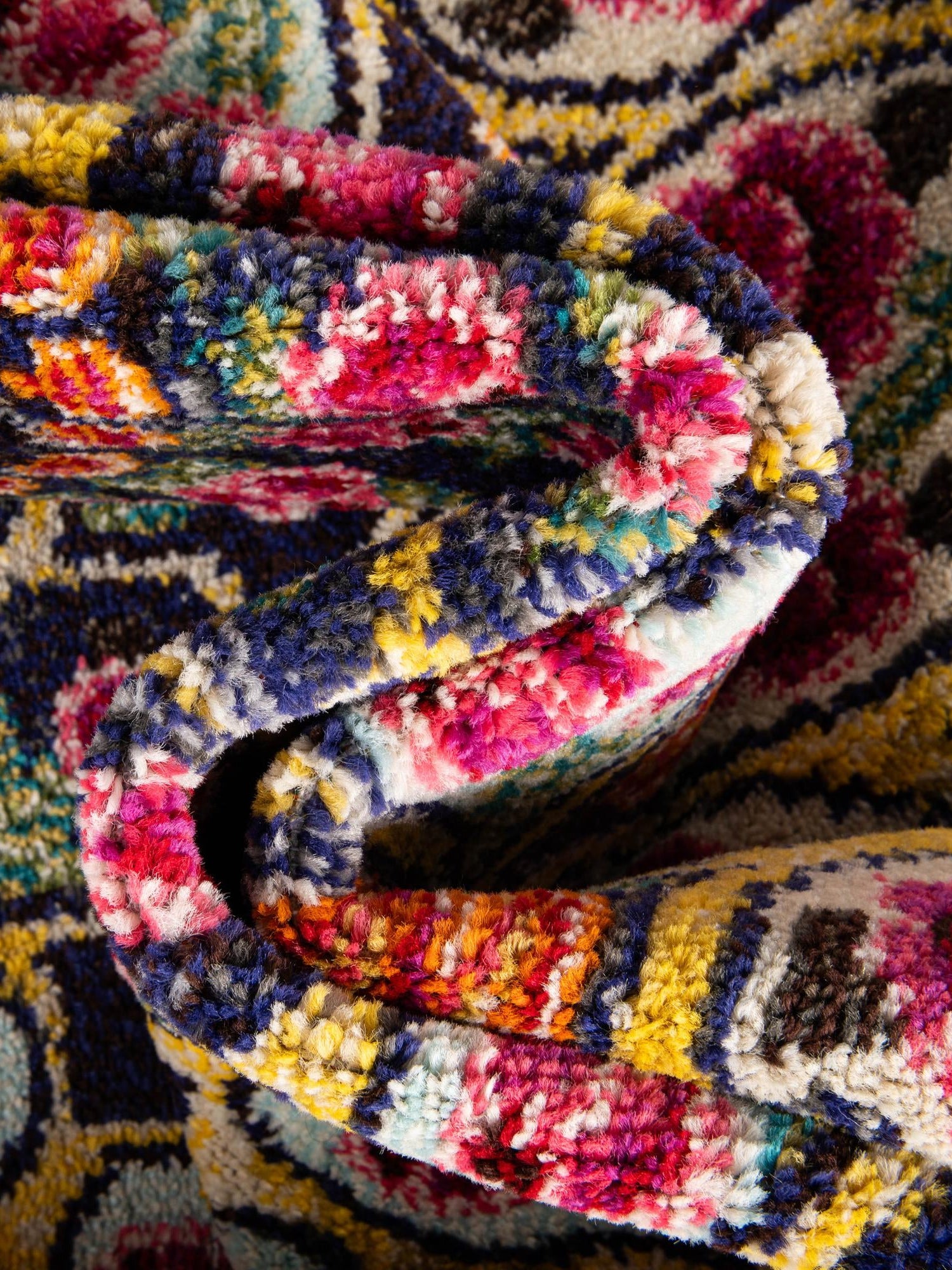 Multicolor 2' 7 x 10' Vita Runner Area Rug