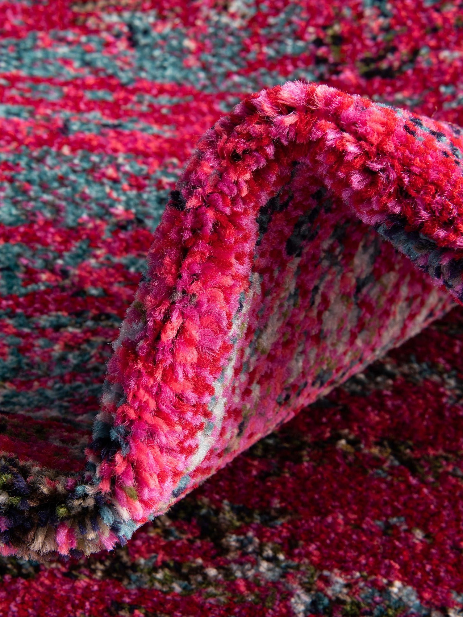 Pink 4' 1 x 4' 1 Vita Round Area Rug