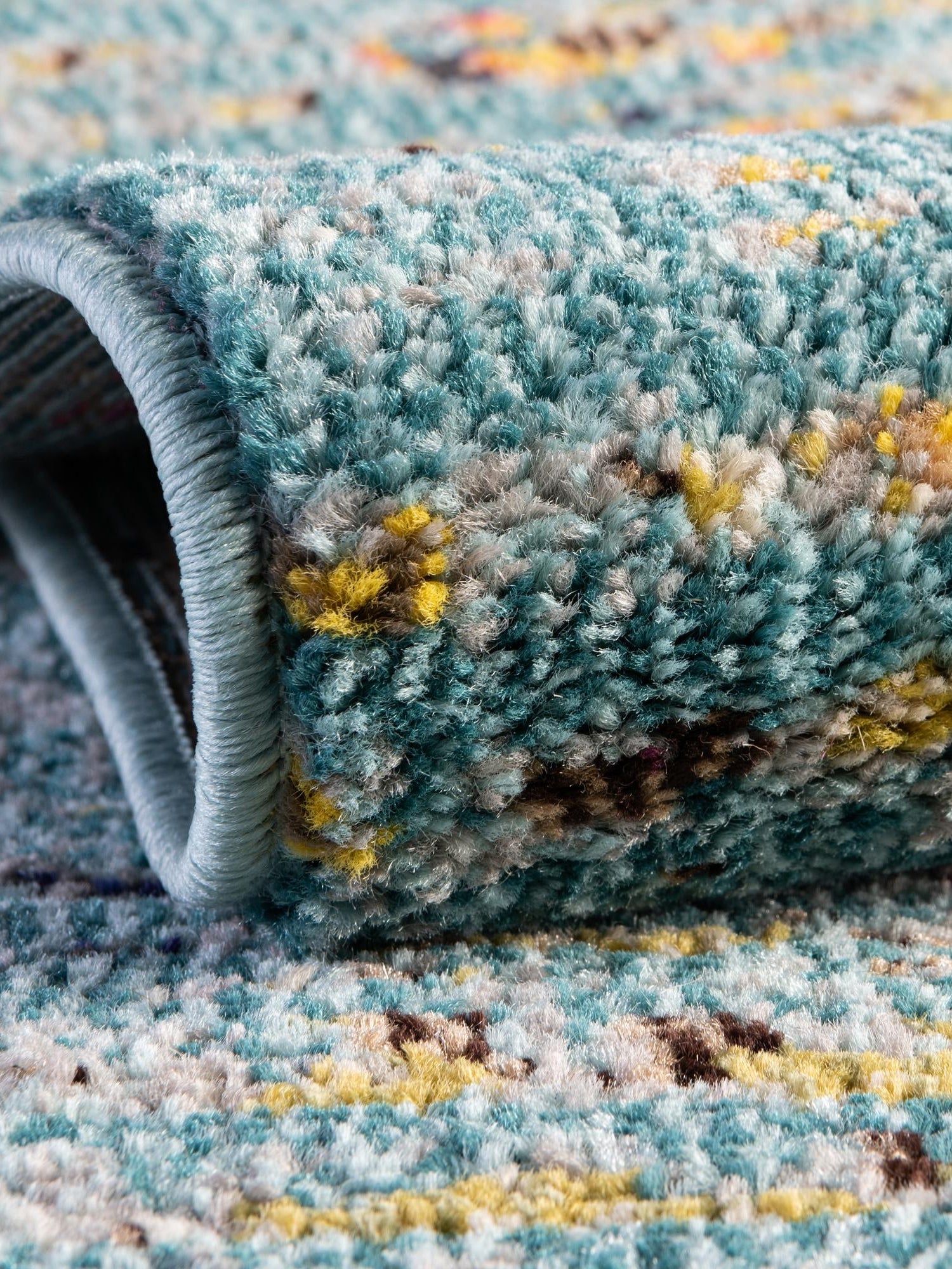 Turquoise 5' 1 x 8' Vita Rectangle Area Rug