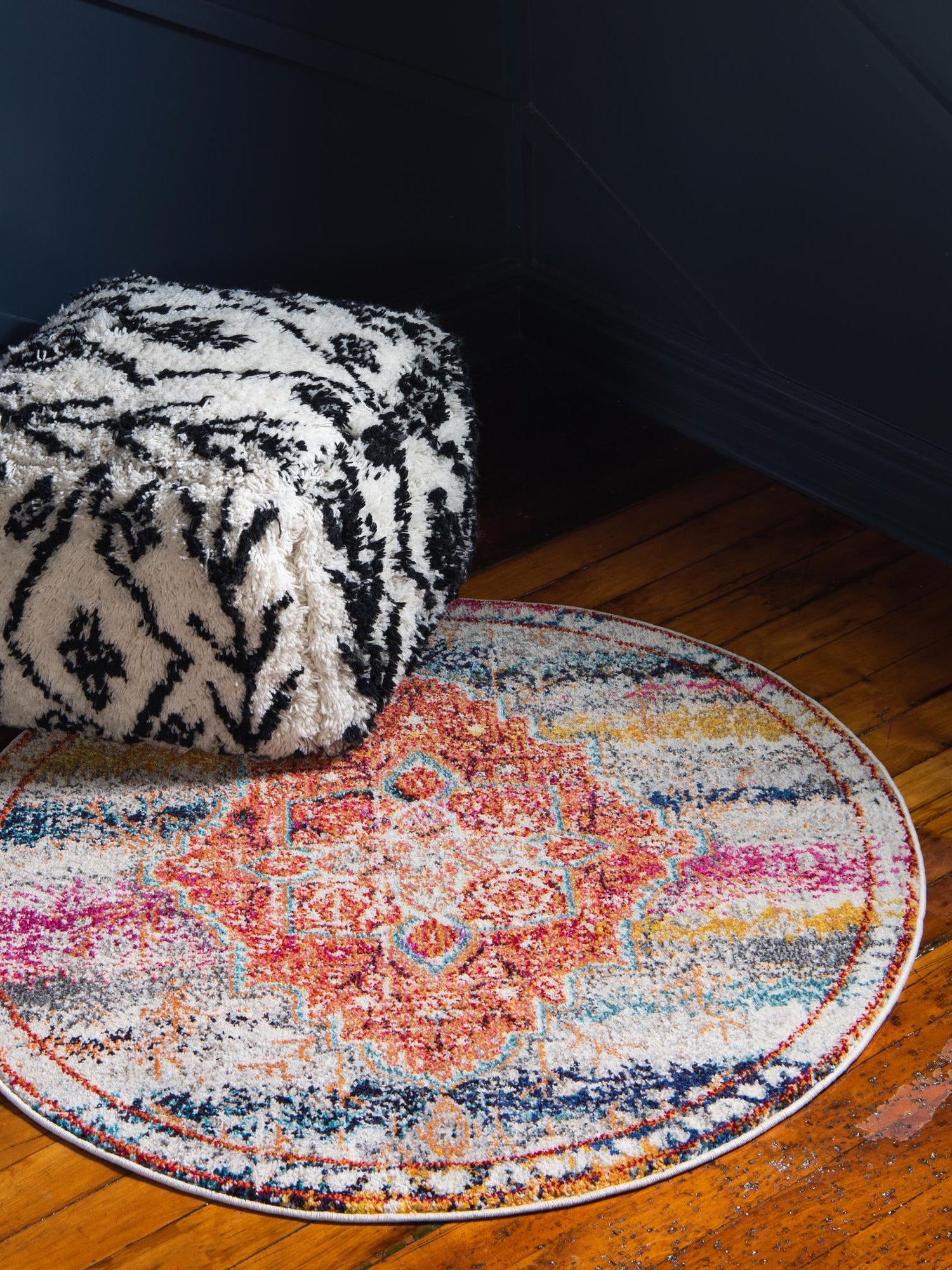Multicolor 4' 1 x 4' 1 Vita Round Area Rug
