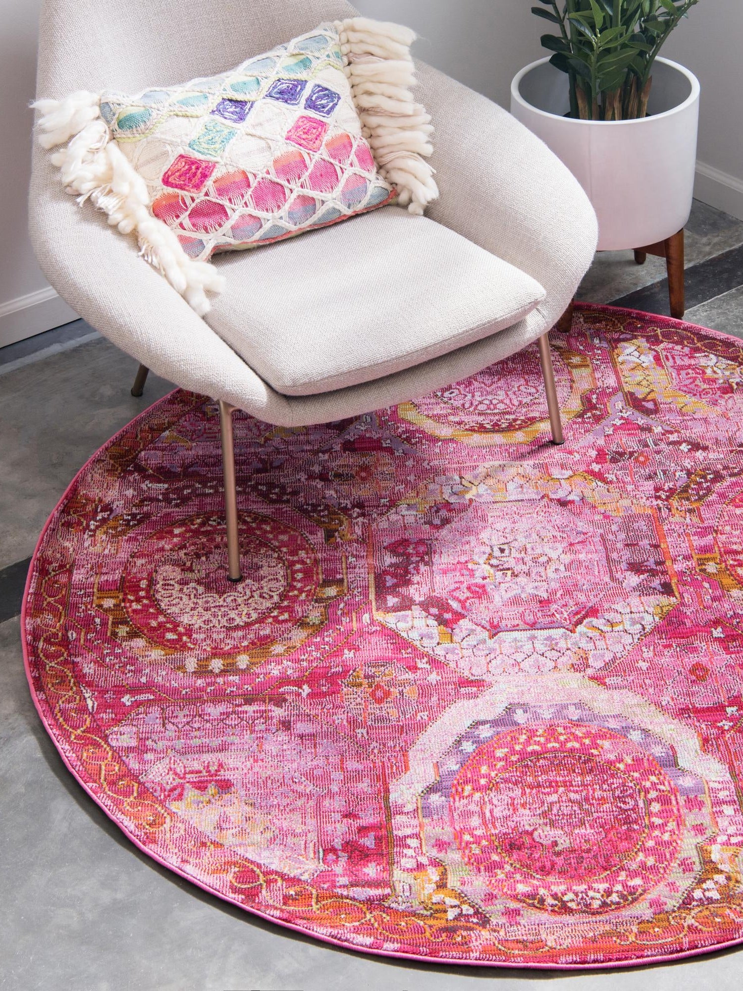 Pink 10' x 10' Baracoa Round Area Rug 100% Polypropylene Distressed Vintage Living Dining Room Office Traditional Carpet for Sale at Rug Engine