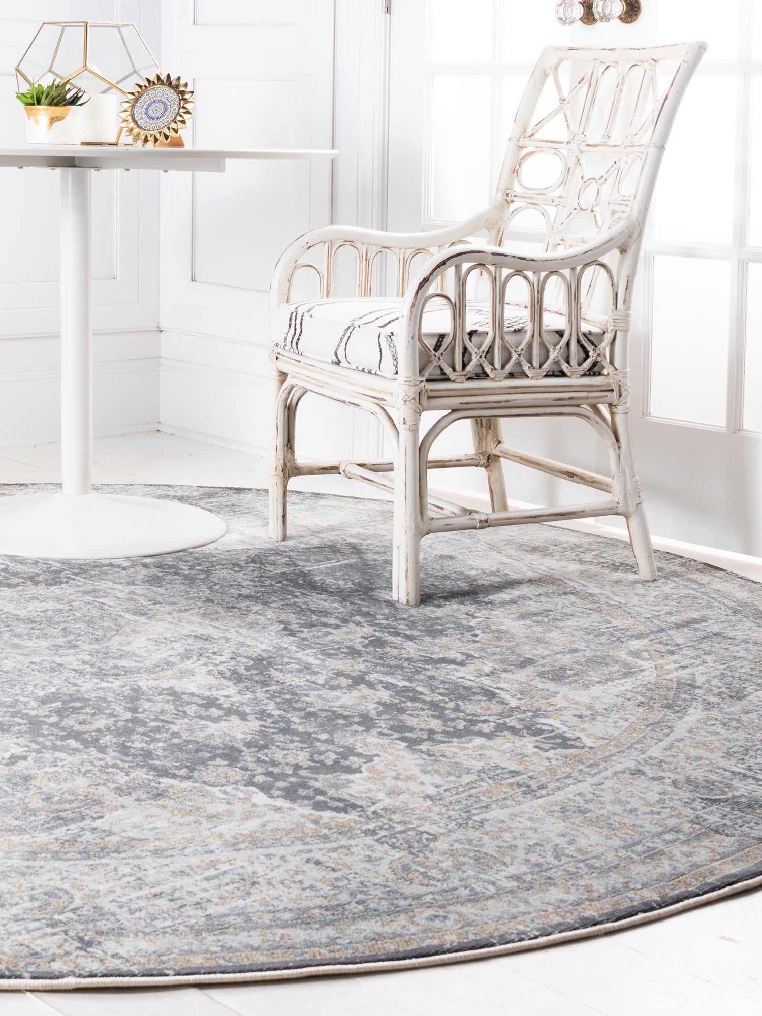 Fume Gray 8' x 8' Baracoa Round Area Rug 100% Polypropylene Distressed Vintage Living Dining Room Office Traditional Carpet for Sale at Rug Engine