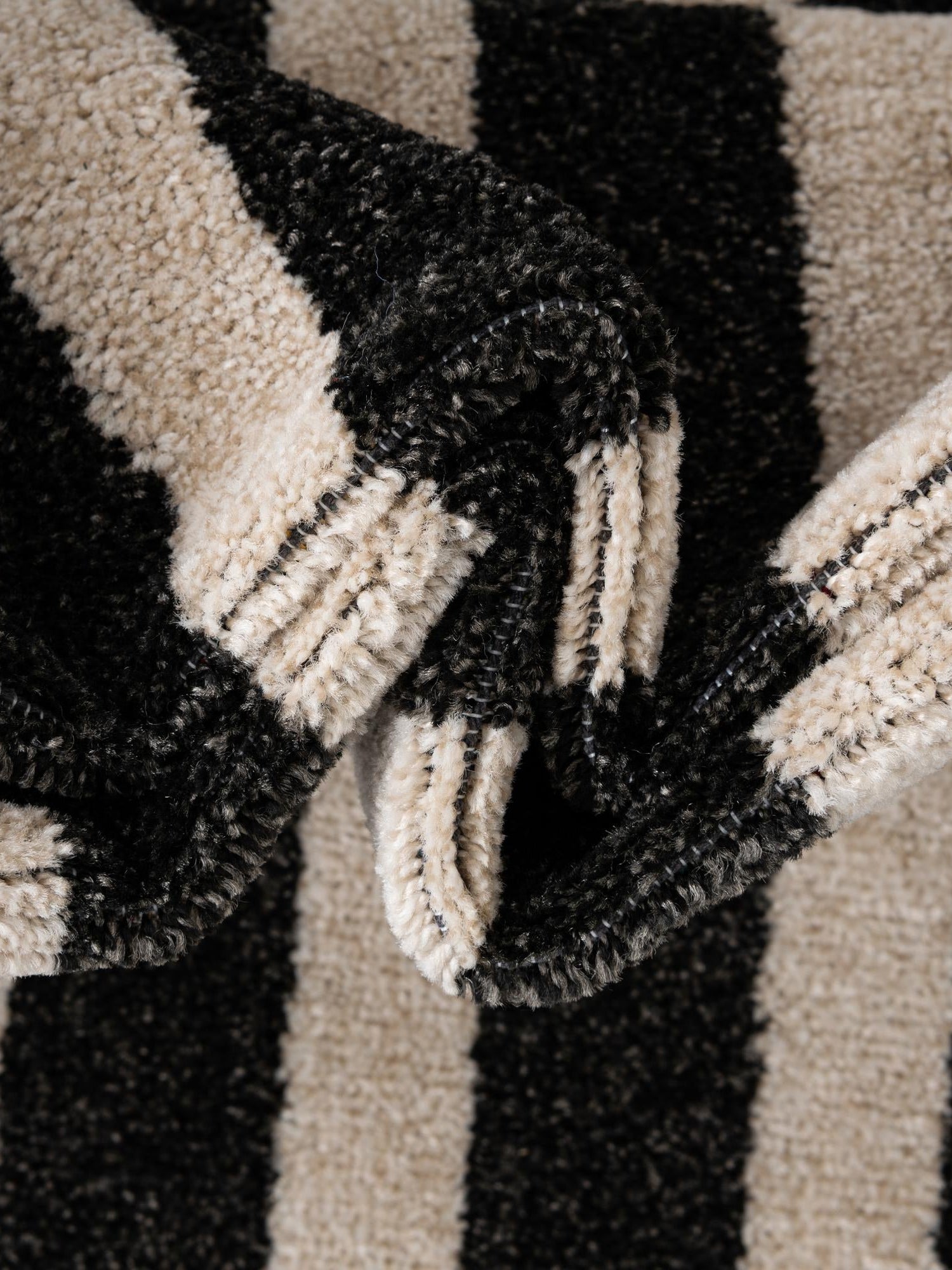 Black 7' 10 x 7' 10 Athens Round Area Rug 100% Polypropylene With Cotton Backing Easy Clean Indoor Living Dining Room Bedroom Office Carpet for Sale at Rug Engine