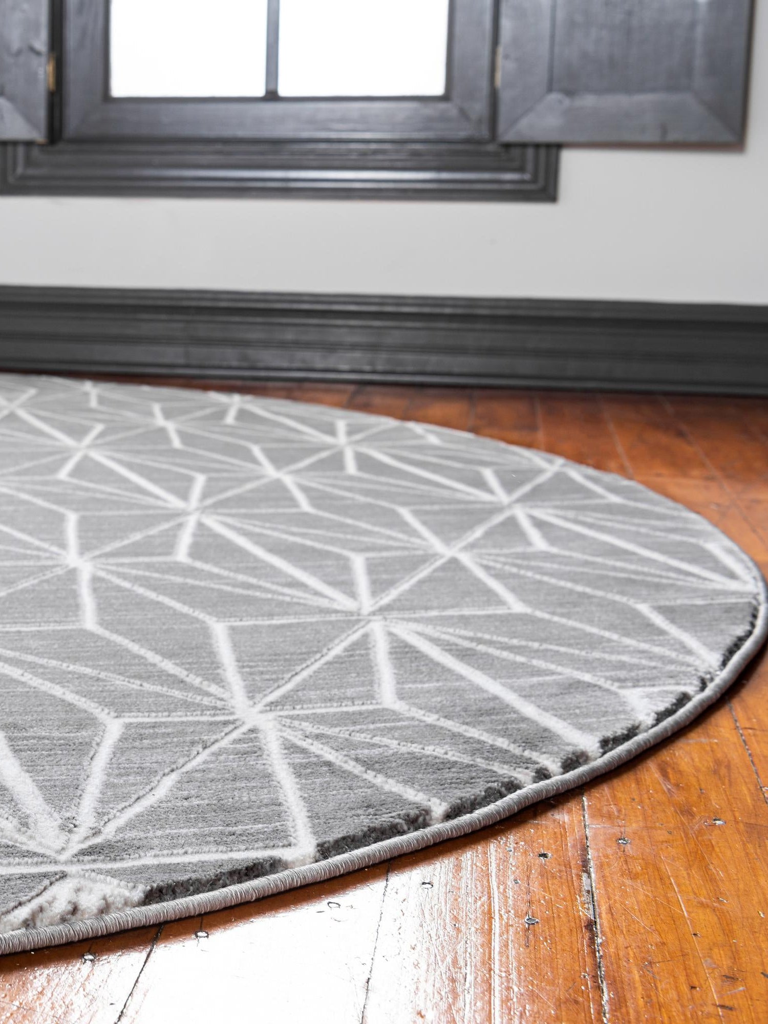 Gray 8' x 8' Jill Zarin Uptown Round Area Rug 70% Polypropylene & 30% Polyester  Contemporary Carpet for Living, Dining, Office, Bedroom for Sale at Rug Engine