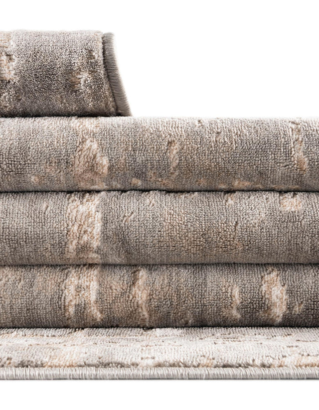 Gray 4' 1 x 6' 1 Jill Zarin Uptown Rectangle Area Rug 70% Polypropylene & 30% Polyester  Contemporary Carpet for Living, Dining, Office, Bedroom for Sale at Rug Engine