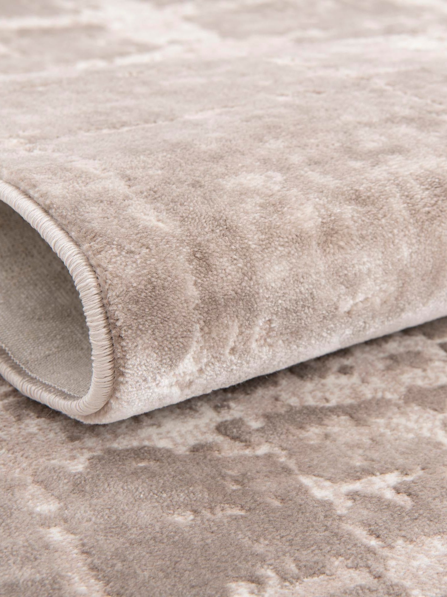 Light Brown 2' 7 x 13' 11 Jill Zarin Uptown Runner Area Rug 70% Polypropylene & 30% Polyester  Contemporary Carpet for Living, Dining, Office, Bedroom for Sale at Rug Engine