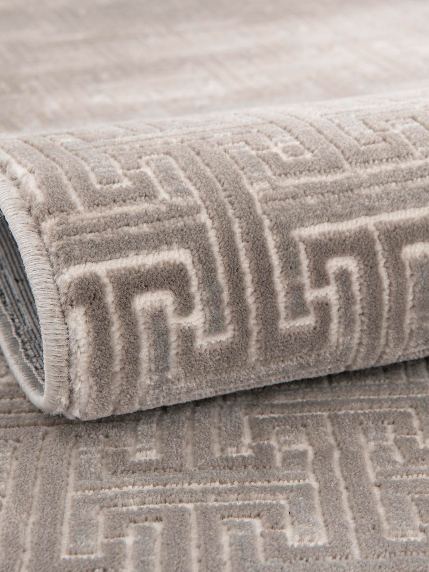 Gray 8' x 10' Jill Zarin Uptown Rectangle Area Rug 70% Polypropylene & 30% Polyester  Contemporary Carpet for Living, Dining, Office, Bedroom for Sale at Rug Engine